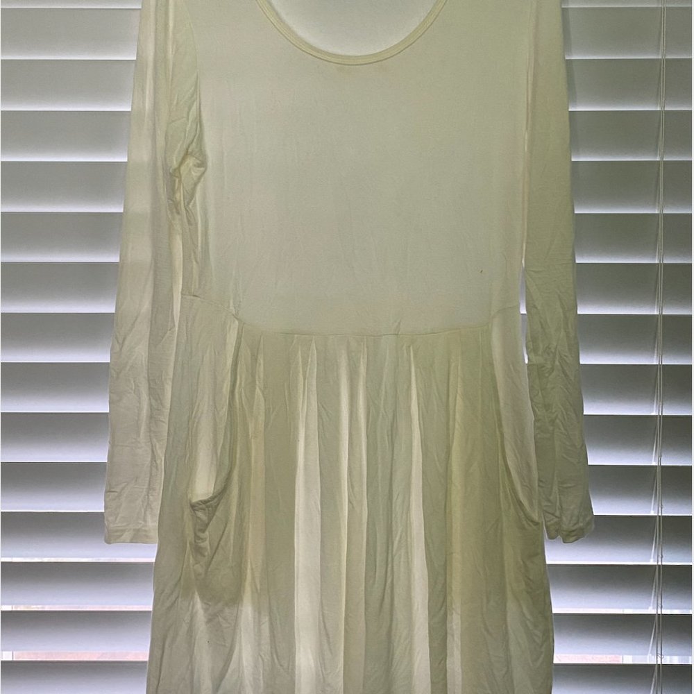 Flouncy Knee-length Dress